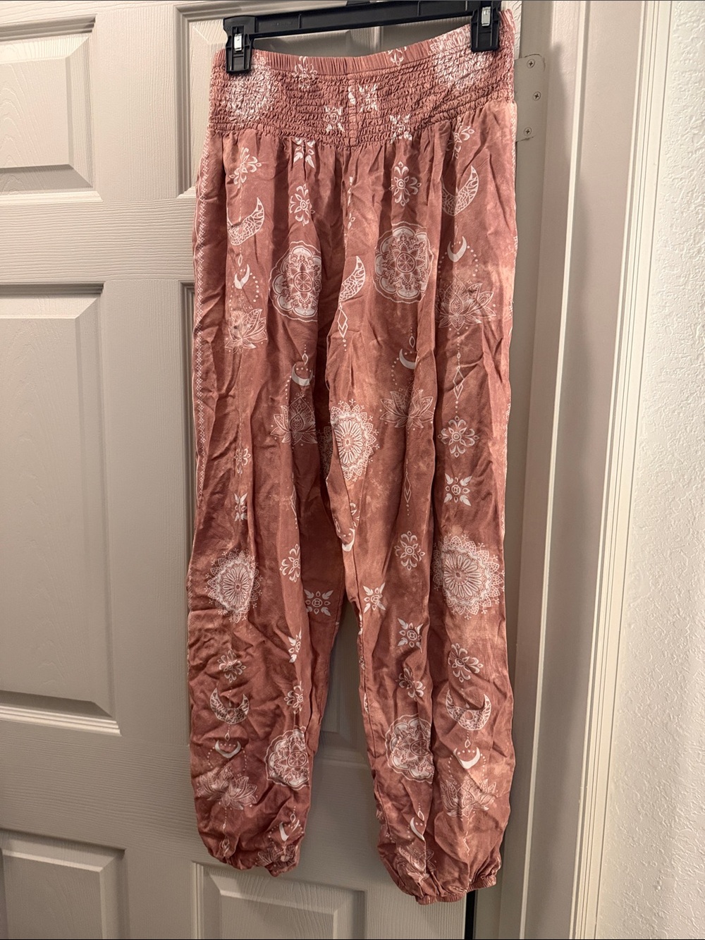 Lotus & Luna flowy joggers